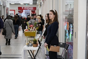 Юные предприниматели приглашают на Рождественскую ярмарку