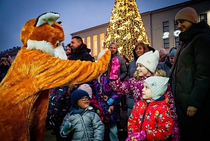 Сегодня на площади Виенибас вновь отметят второй день Рождества
