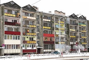 Есть вопрос: хотели бы застеклить лоджию – что для этого нужно?