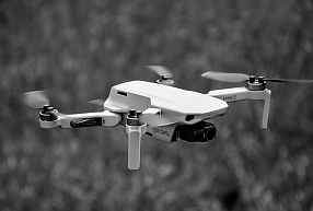 Apsardzes sistēmas 2026. gadā – kā apvienot dronus, kameras un mākslīgo intelektu