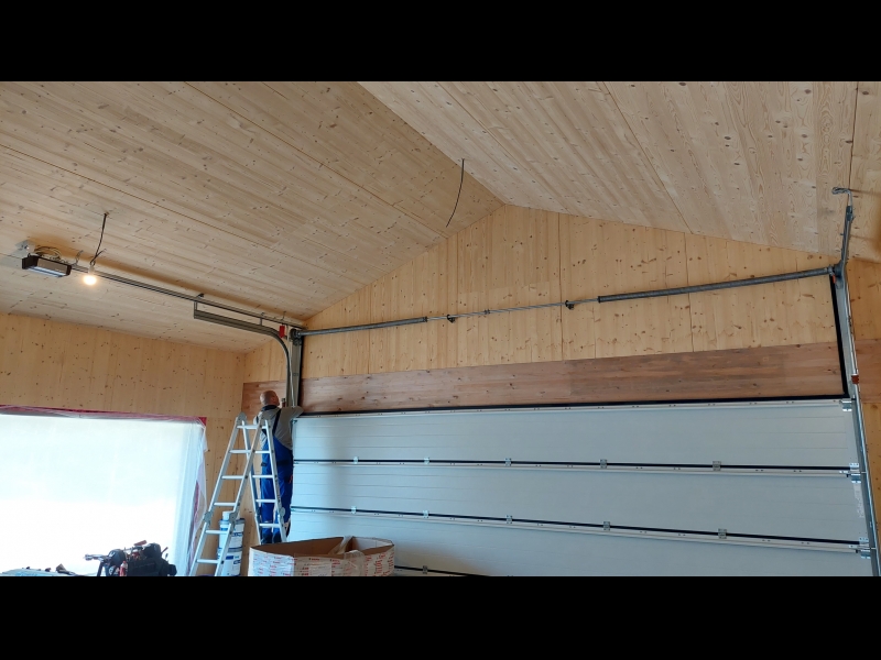 Garog Hormann privātmāju garāžu vārtu montāža