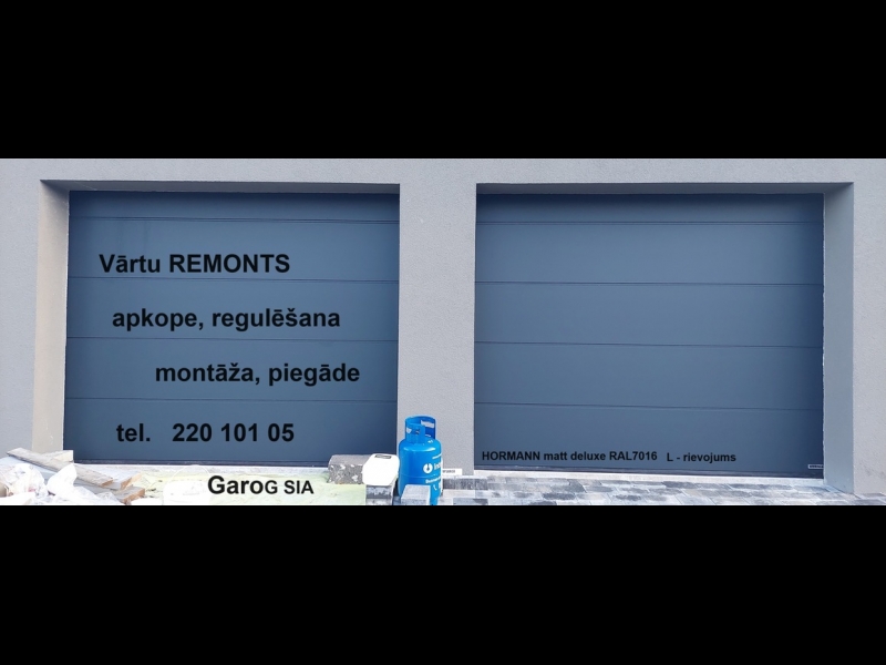 Hormann akcijas privātmāju sekciju vārti, matēts antracīts