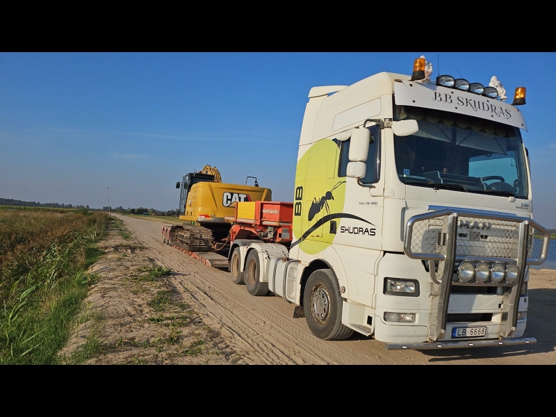 Lielgabarīta kravu pārvadājumi