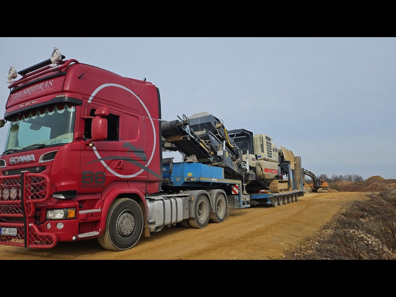 Negabarīta kravu pārvadājumi