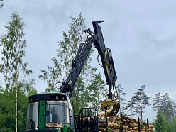 Mežizstrādes pakalpojumi forvarders