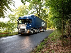 Sauszemes kravu pārvadājumi