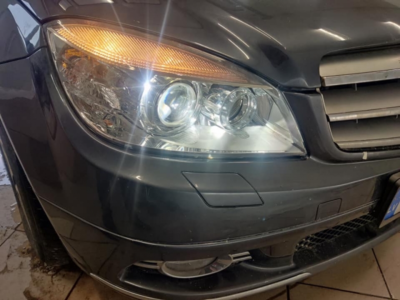 Jauni un lietoti auto lukturi, RB lukturi