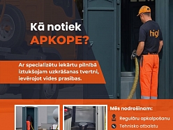 Tualetes apkope ar specializētu iekārtu.