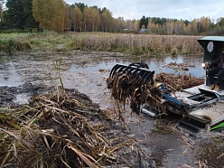 Ūdenstilpju attīrīšana ar amfībijas tehniku