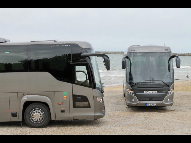 Autobusu noma ar šoferi