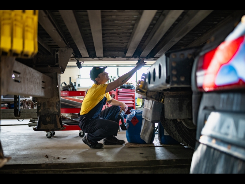 Kravas auto piekabju remonts