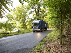 Sauszemes kravu pārvadājumi