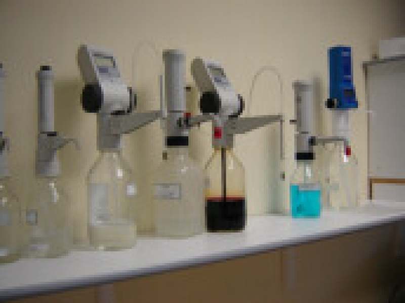 Alkoholisko dzērienu testēšanas laboratorija