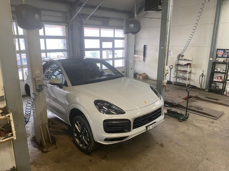 Autoserviss Rīgā Eskada serviss 
