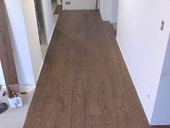 Profesionāla ozola un oša koka grīdu un parketa ieklāšana, restaurācija, tirdzniecība. Ražots Latvijā.