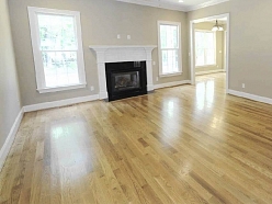 Profesionāla ozola un oša koka grīdu un parketa ieklāšana, restaurācija, tirdzniecība. Ražots Latvijā.