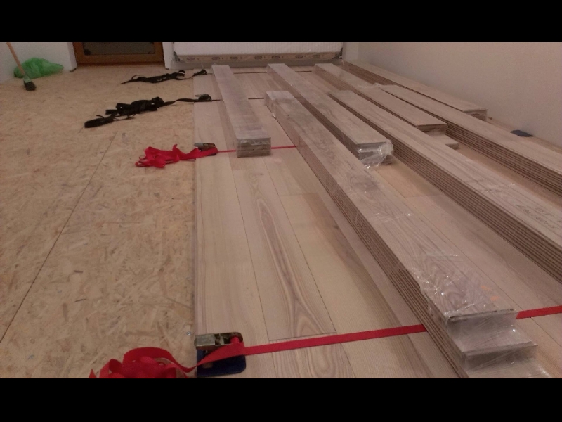 Profesionāla ozola un oša koka grīdu un parketa ieklāšana, restaurācija, tirdzniecība. Ražots Latvijā.