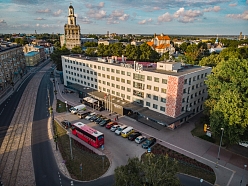 Līva, *** viesnīca