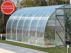 Polikarbonāta siltumnīca