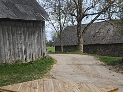 Koka mēbeles