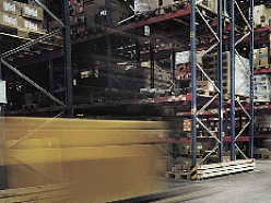 Noliktavu pakalpojumi