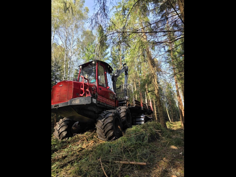 Mežizstrādes tehnika darbā - kokmateriālu savākšana un izvešana no cirsmas