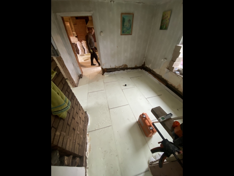 Pilna cikla grīdas izbūve