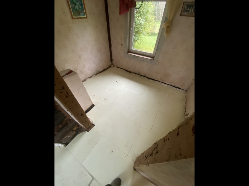 Pilna cikla grīdas izbūve