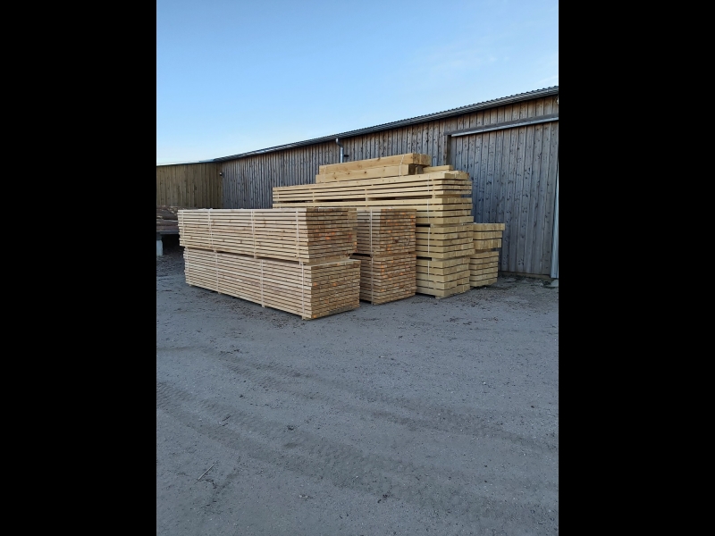 Kokmateriāli Cēsīs