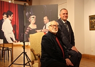 Valmieras muzejā viesojās kinorežisors Jānis Streičs