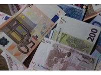 Šā gada otrajā ceturksnī vidējā mēneša bruto darba samaksa valstī bija 815 eiro.
