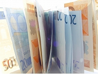Bēgļa pabalsts, kas pašreiz ir 256 eiro, pēc samazināšanas varētu būt 130-150 eiro robežās.