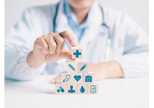 Latvijas veselības aprūpe: izaicinājumi, kurus iespējams risināt