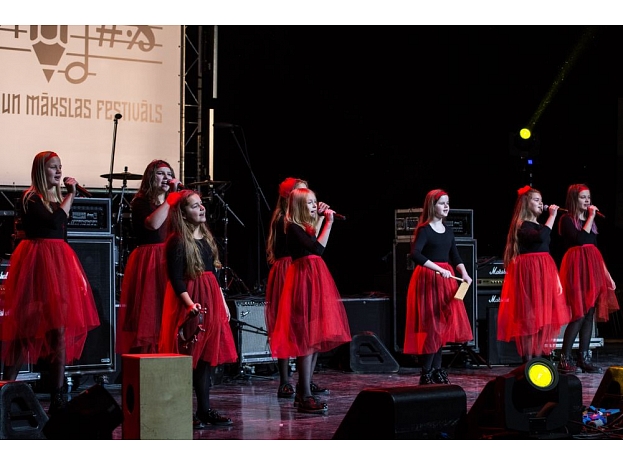 "Vējā"/ "BILDES 2018"/ Foto: Inese Grizāne/ "Bilžu biroja" arhīvs