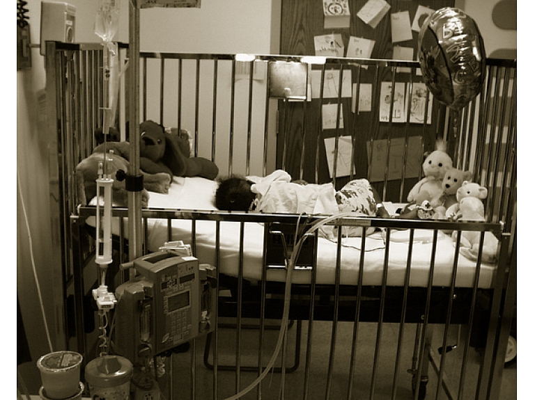 Ukrainā reģistrēti divi jauni saslimšanas gadījumi ar bērnu trieku, kas ir pirmā reize kopš 2010.gada, kad Eiropā konstatē saslimšanu ar šo vīrusa slimību. Ilustratīvs foto.