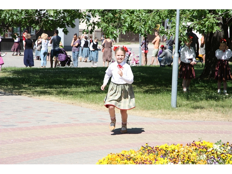 Agnese Sēne, Sanda Vītola/ Valmiera24.lv praktikantes