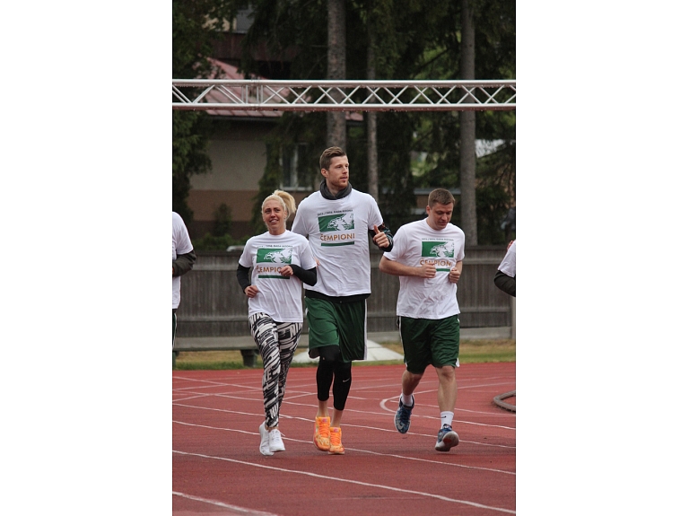 Anna Kārkliņa, Anita Stabiņa/ Valmiera24.lv