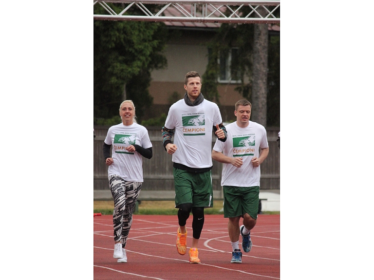 Anna Kārkliņa, Anita Stabiņa/ Valmiera24.lv