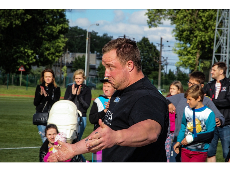 Publicitātes foto