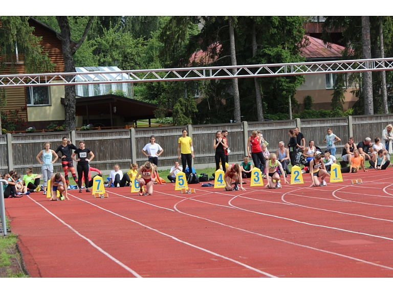 Dāvis Strazds, Aija Dekterova/ Valmiera24.lv