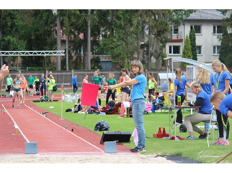 Dāvis Strazds, Aija Dekterova/ Valmiera24.lv