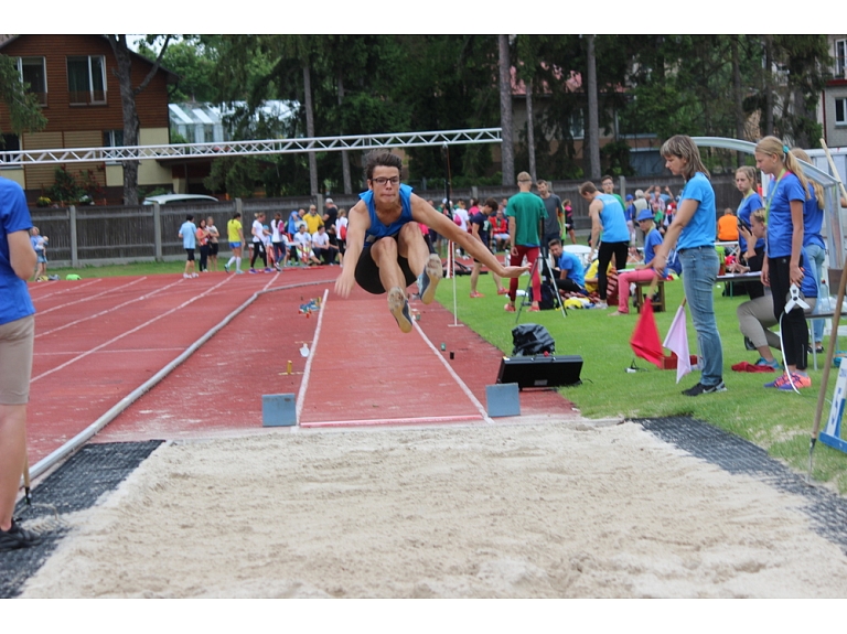 Dāvis Strazds, Aija Dekterova/ Valmiera24.lv