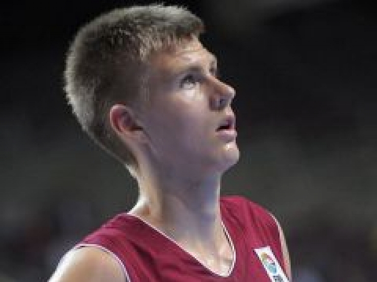 Porziņģis: smagi strādāšu svaru zālē