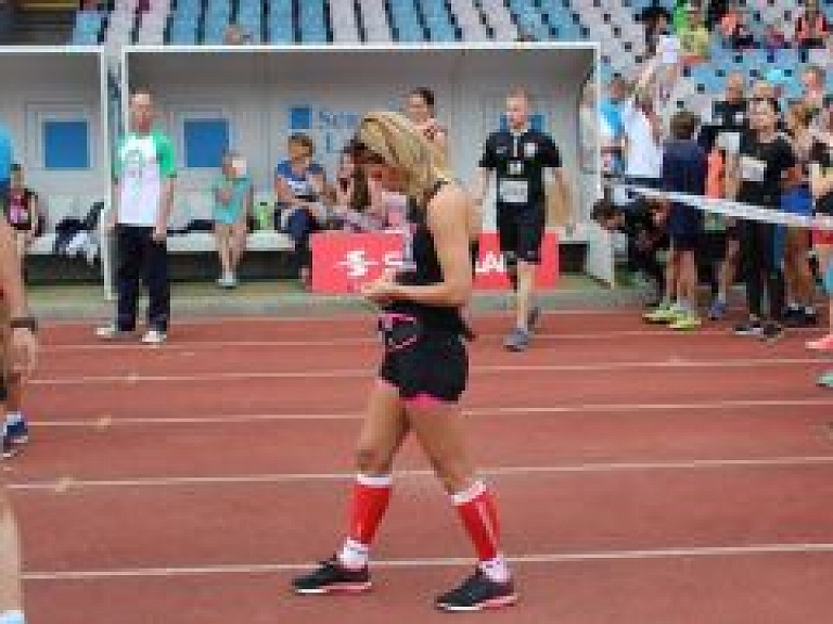 "Liepājas pusmaratonā" triumfē Anita Kažemāka un Jānis Višķers