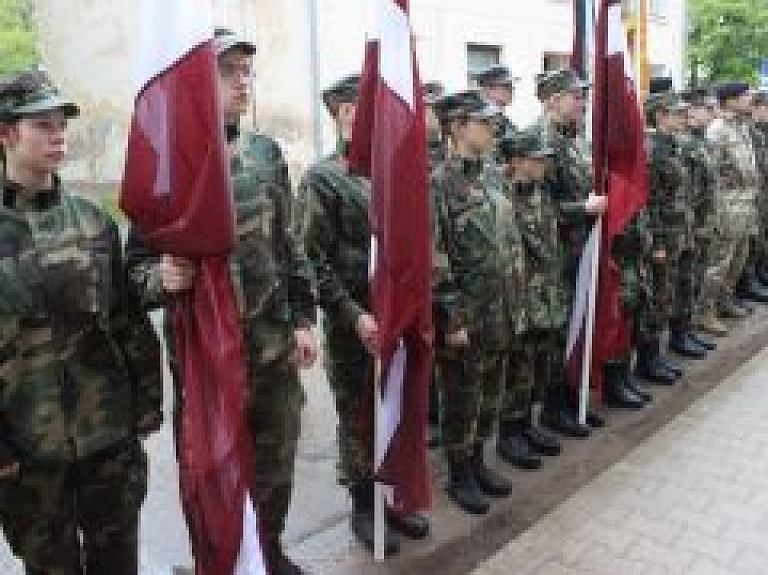 Valmierā atzīmē pilsētas atbrīvošanas gadadienu