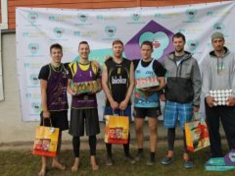 "Valmiera Glass" pludmales volejbola čempionāta 1.posmā startēja 46 komandas