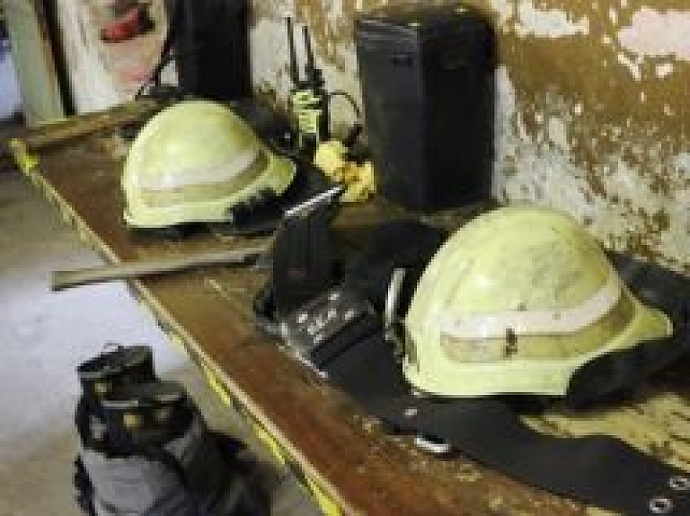 Liepas pagastā degusi saimniecības ēka