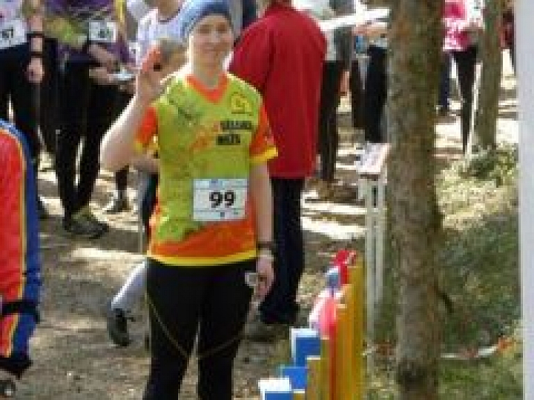 Jēkabpilietei zelta medaļa Latvijas čempionātā orientēšanās sportā