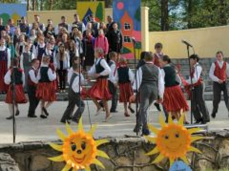 Izskanējis piektais Viļakas novada Bērnu un jaunatnes radošais festivāls