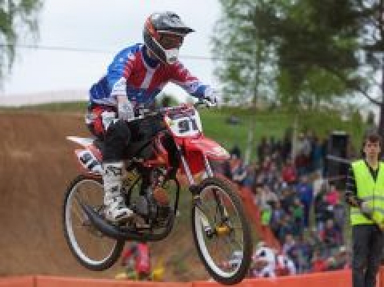 "Vaidavas kausa" izcīņa motokrosā pulcēja dalībniekus no piecām valstīm